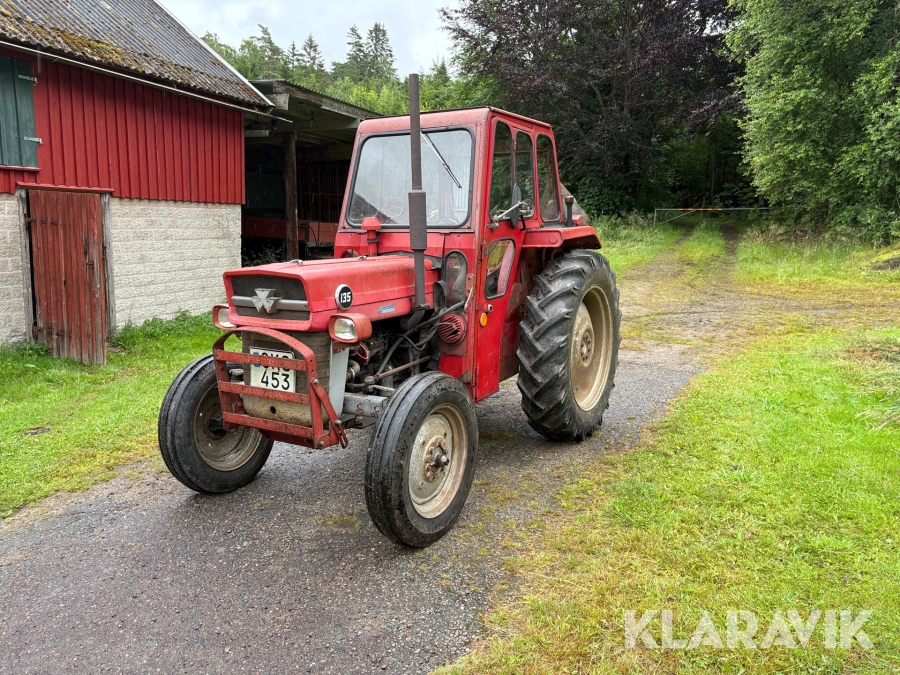 Traktor Massey Ferguson 135