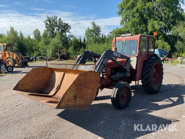 Traktor Volvo BM Boxer 350 med lastare