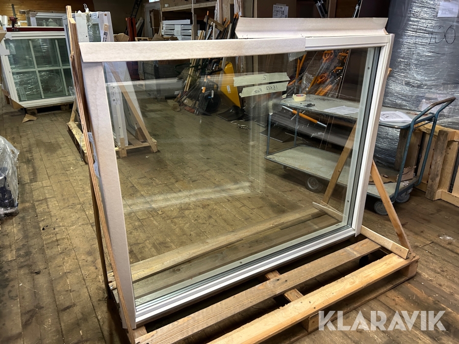 Fast fönster med karm Outline 15x12