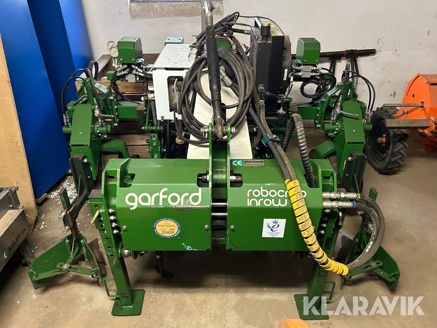 Automatisk ogräsrensning Garford Robocrop Inrow