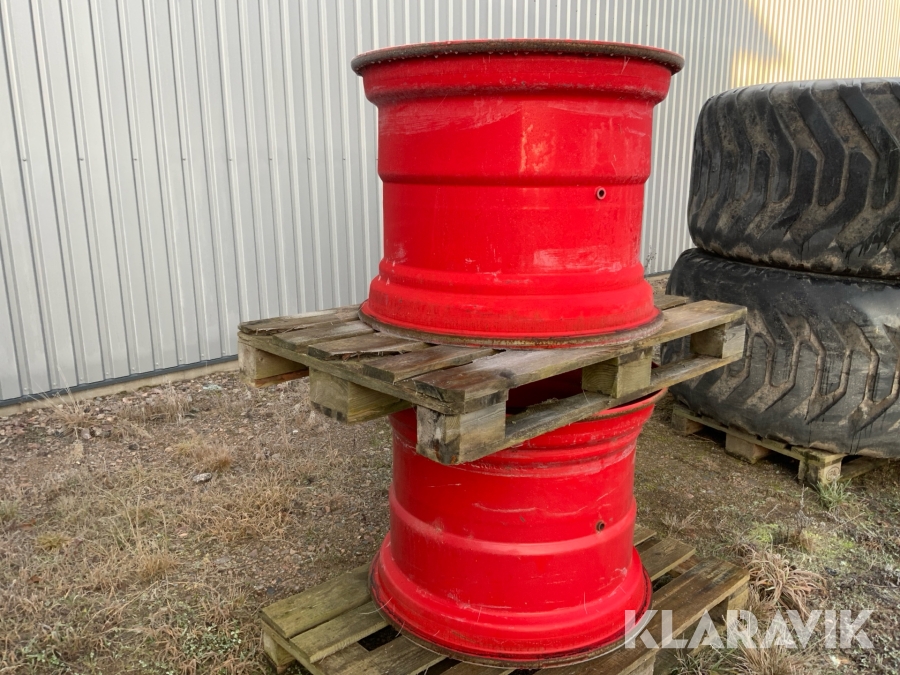 Framfälgar Fendt 828 DW 23Bx30