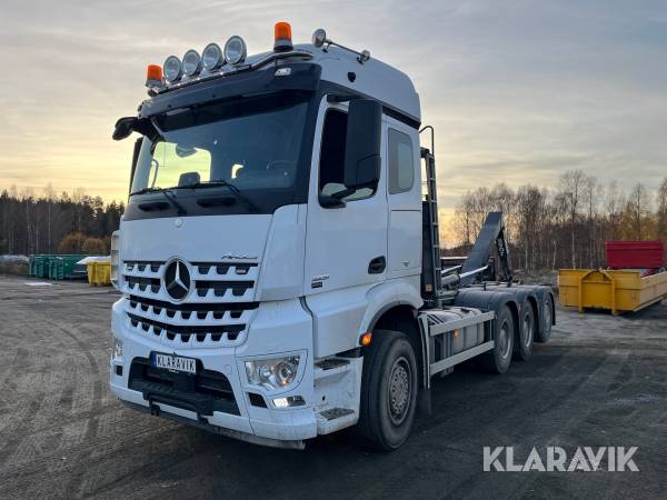 Lastväxlare Mercedes-Benz Arocs Tridem