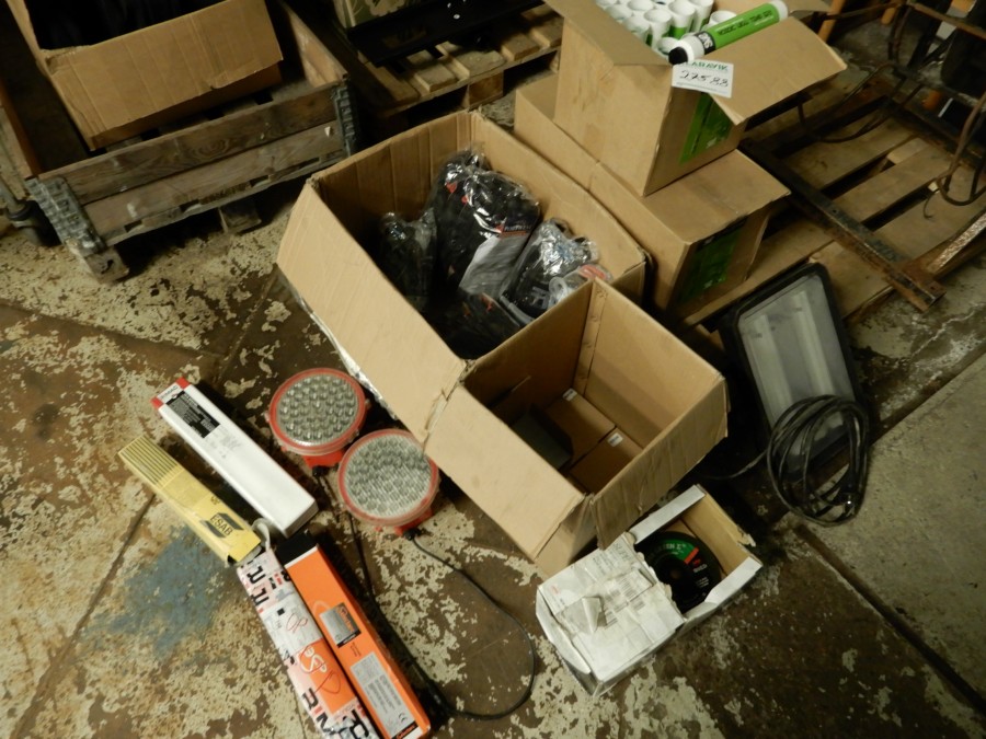 Fettpatroner, belysning m.m.