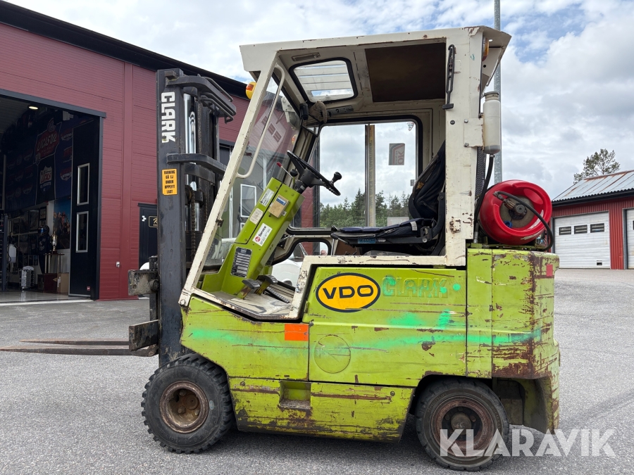 Truck gasoltruck Clark H500-Y35