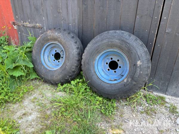 Däck till vagn 10.0/80-12 2st