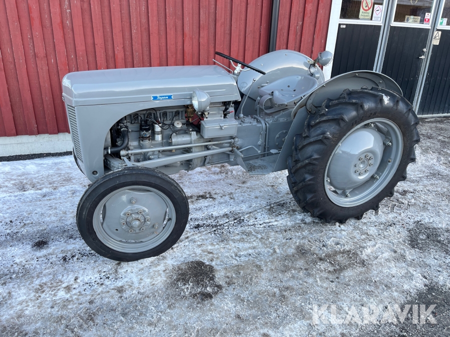 Traktor Ferguson TED 20 Grålle