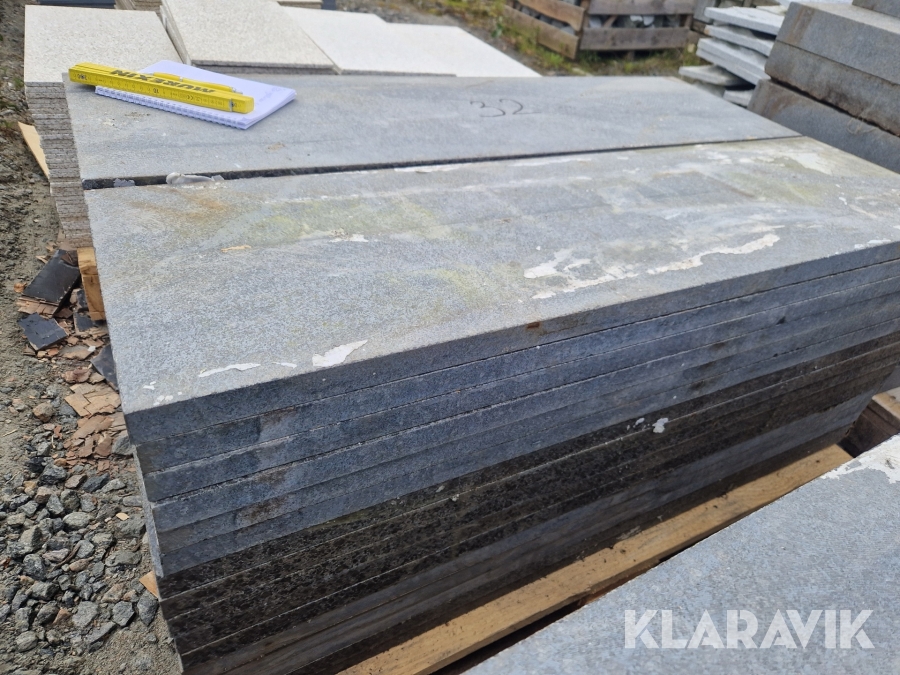 Trappsteg i svart granit, 66 st