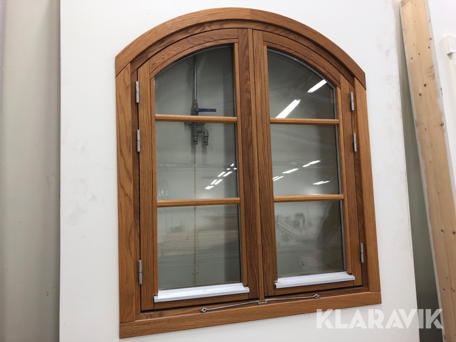 Ek fönster  Rösa fönster  1 styck 