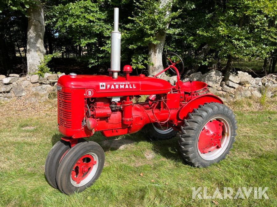 Veterantraktor Mc Cormick International Farmall B