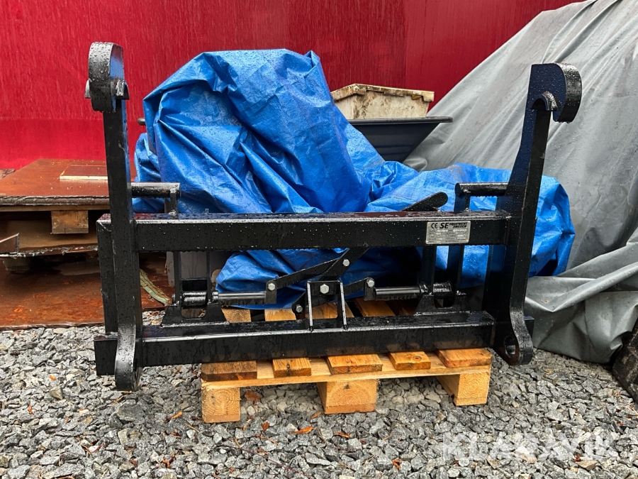 Adapter SE 2500kg stora BM till L30 / Altas 65