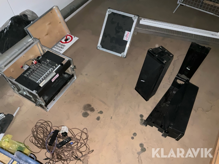 PA med högtalare Mackie Och Bose