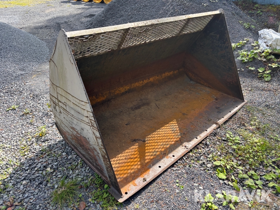 Skopa Volvo BM 98611