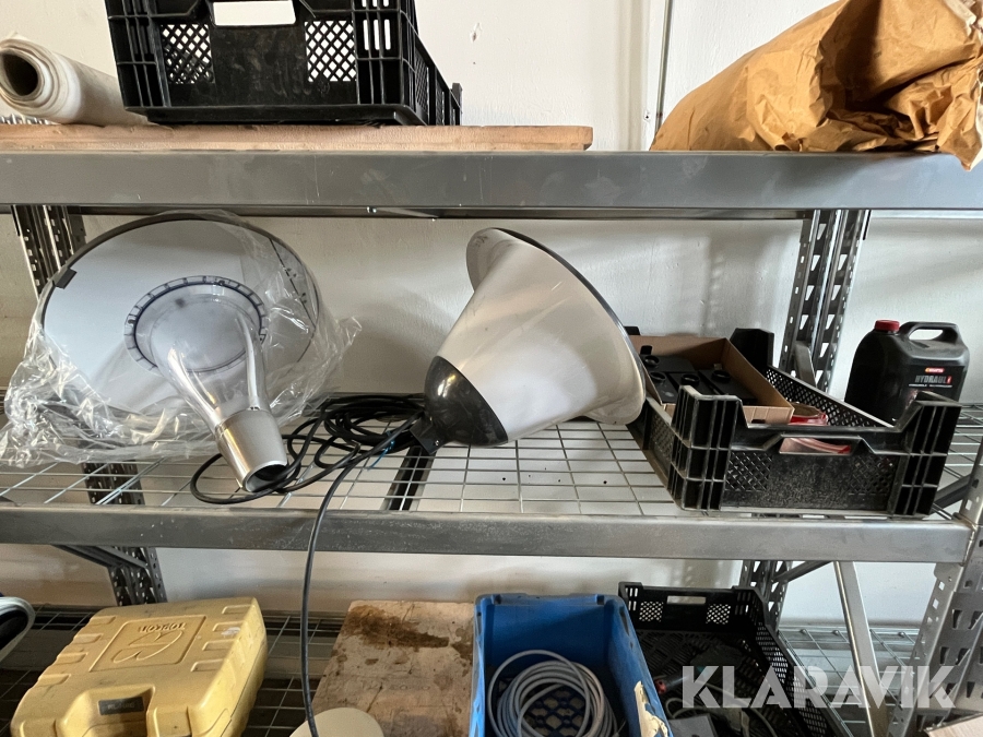 Stolparmaturer och insatser