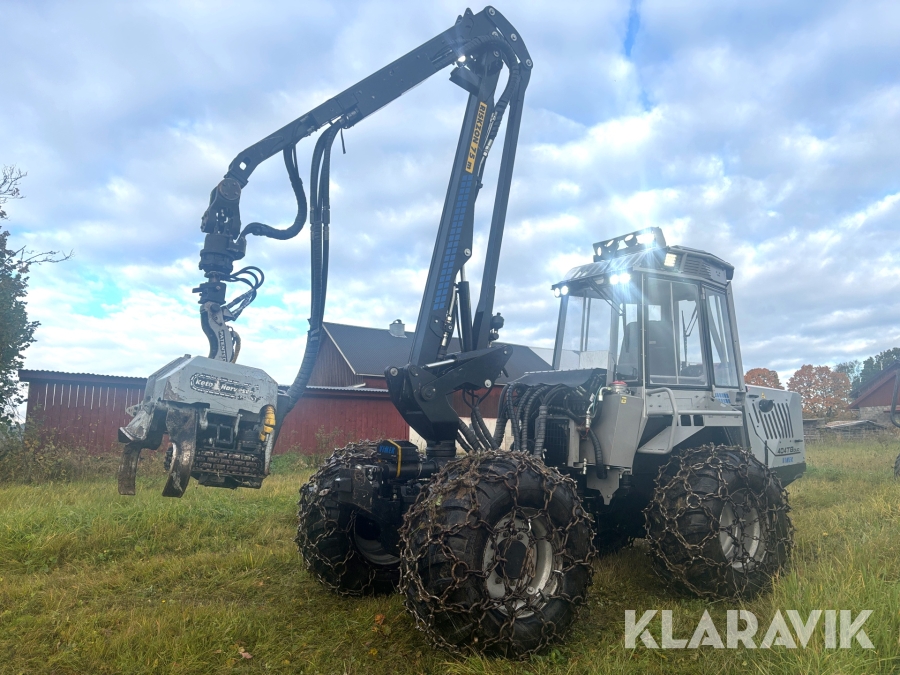 Skördare -Kombimaskin Vimek 404T8 DUO med driven vagn