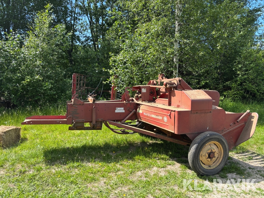 Hårdpress Massey Ferguson 15-8