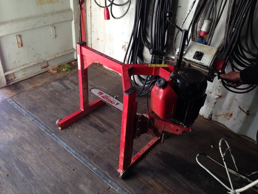 Elektriskt sågsvärd med släde Jonsered 600+