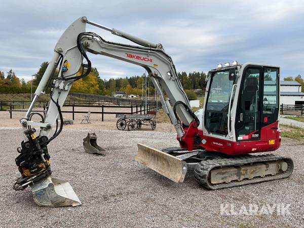 Grävmaskin Takeuchi TB260 tiltrotator och skopor