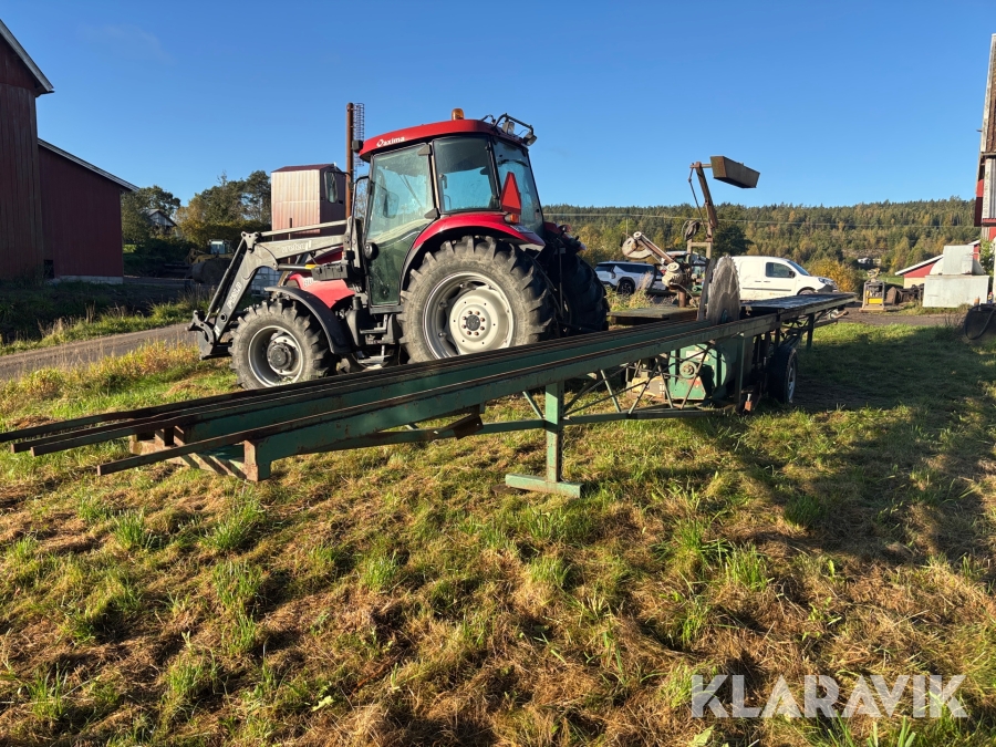 Traktordrivet sågverk med spånsug och hjul. 50mm koppling