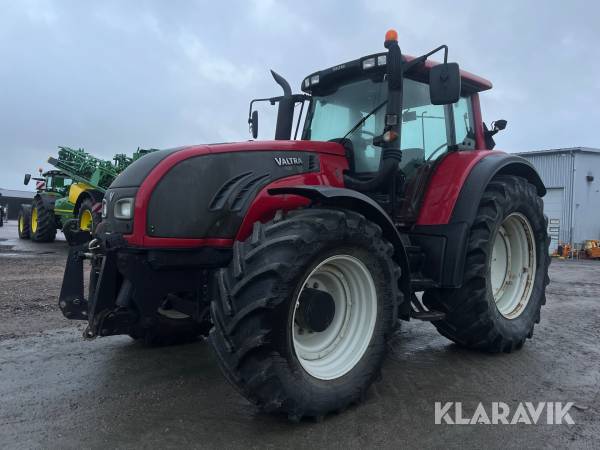 Traktor Valtra T 202