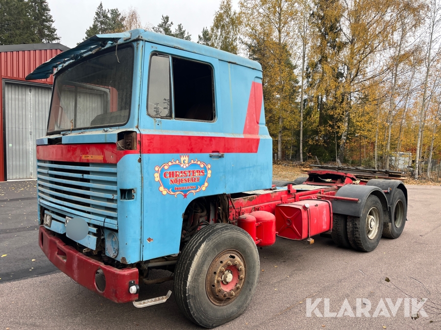 Veteranlastbil Trailerdragare Scania 141