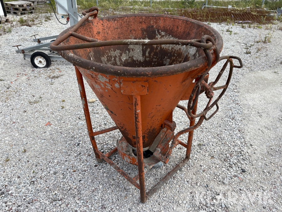 Betongbasker AB Asoma B 390 900kg