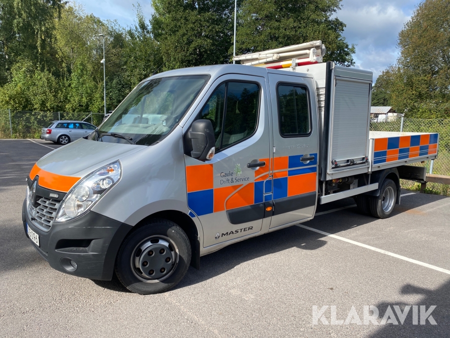 Pickup Renault Master med utrustning