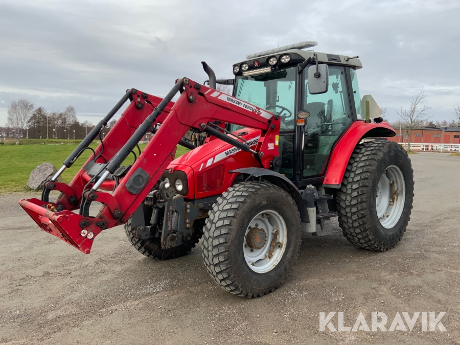 Traktor Massey Ferguson 5435 dyna-4