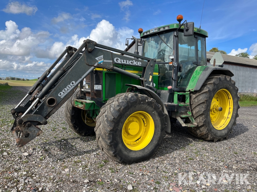 Traktor John Deere 7710 med frontlastare