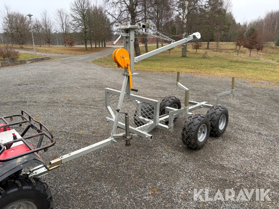 Skogsvagn till ATV men vajerkran