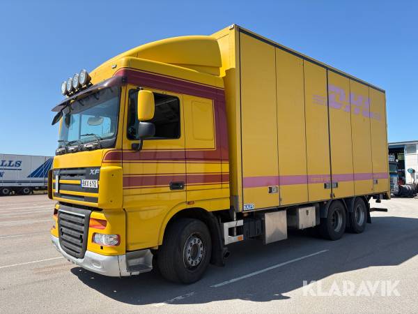 Lastbil DAF Fas 105460t med skåp och bakgavellyft
