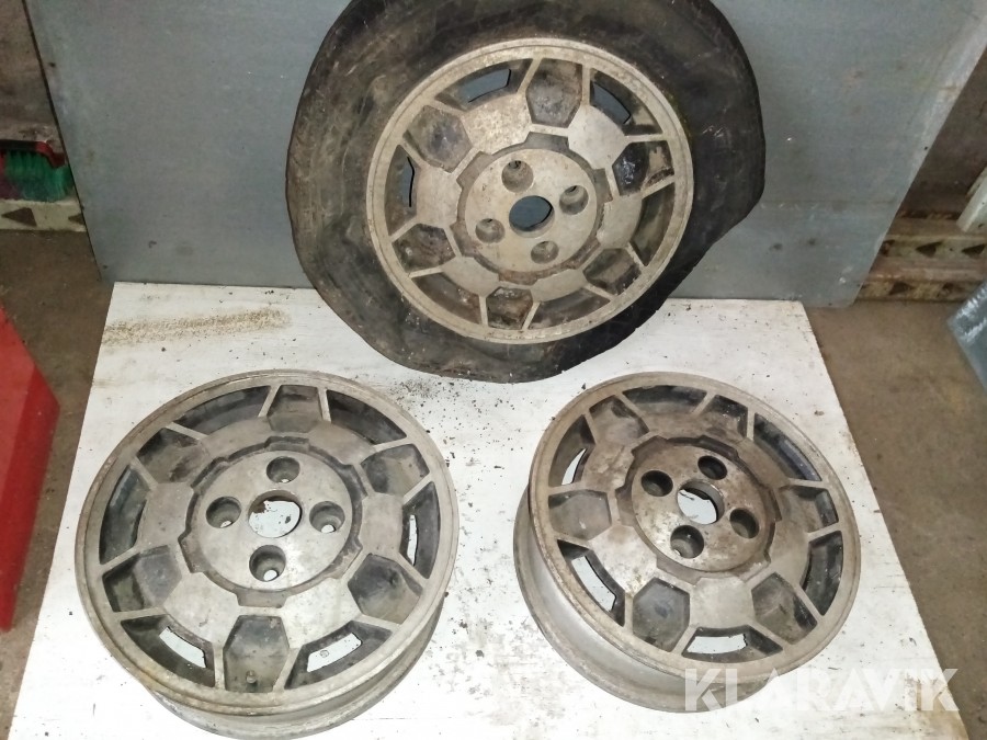 Saab 99 fälgar 3 st