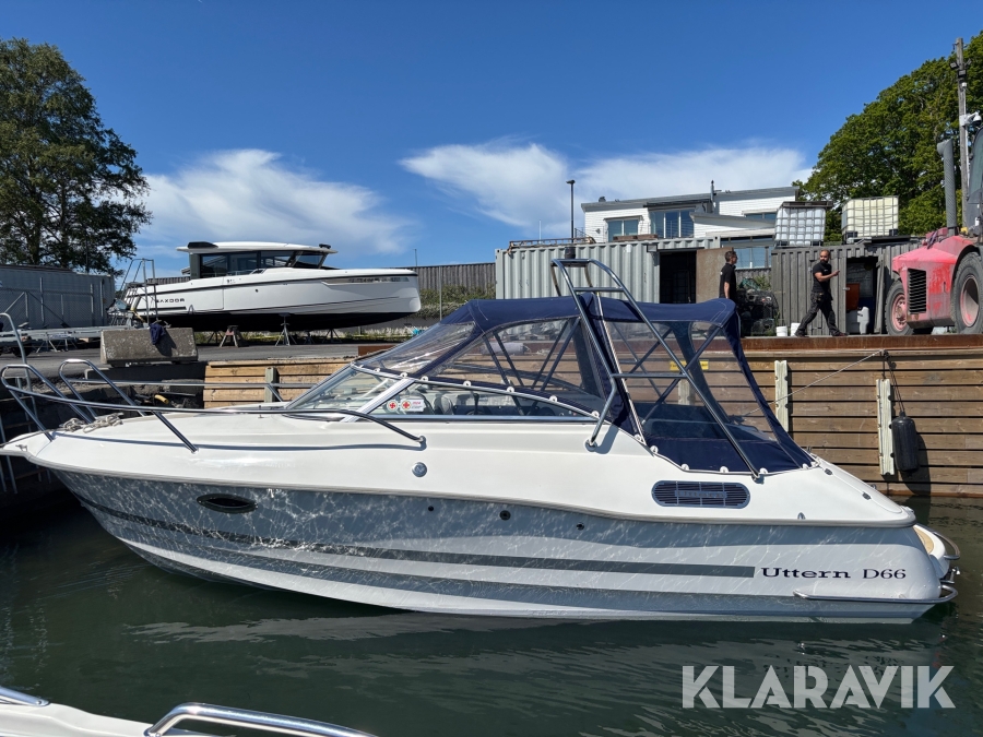 Motorbåt Uttern D66 med MerCruiser 4.3 Mpi