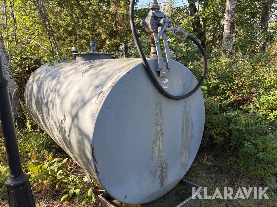 Dieseltank med pump Älvestad tanken 3 kubik
