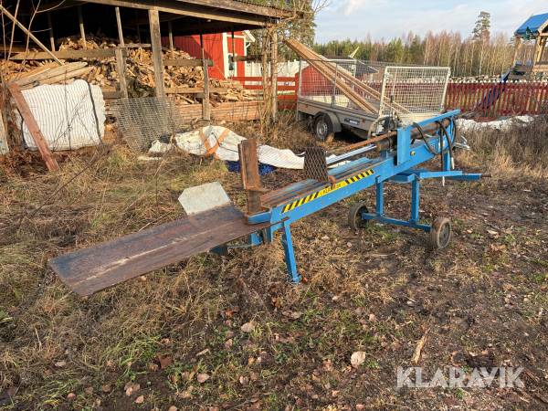 Vedklyv Vimmerbyklyven traktordriven