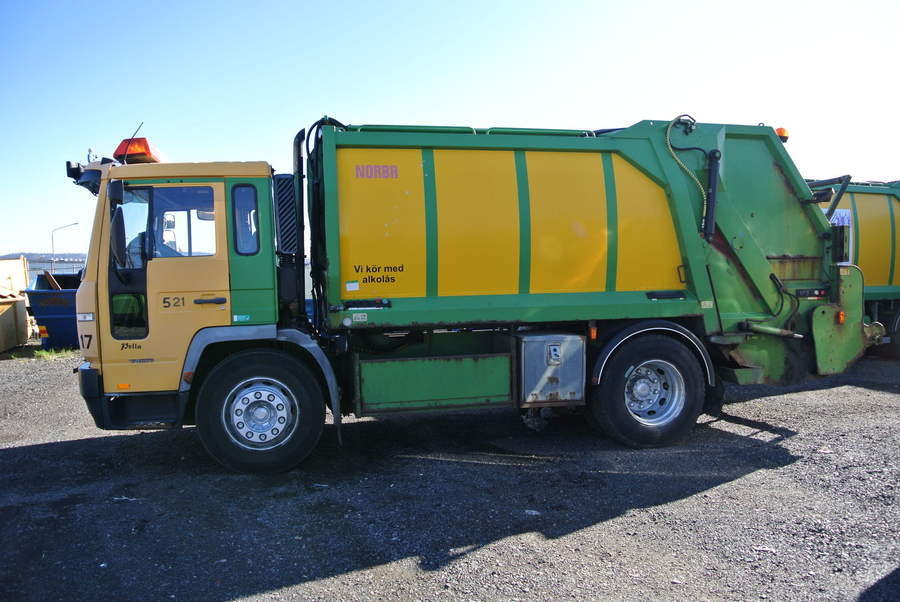 Renhållningsfordon enfacks baklastat