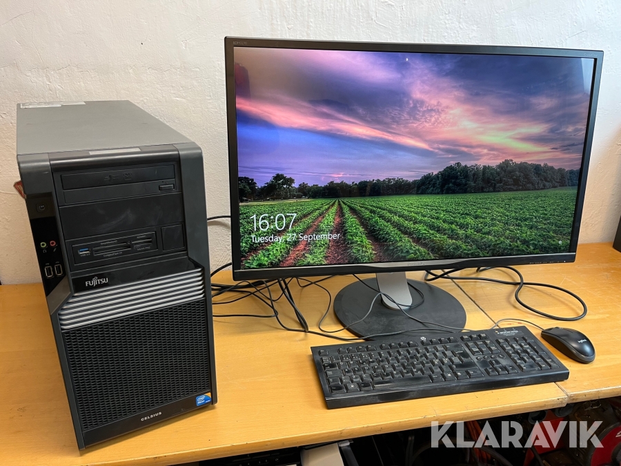 Gaming-PC / Server Fujitsu Celsius R570-2 med 32 tumsskärm