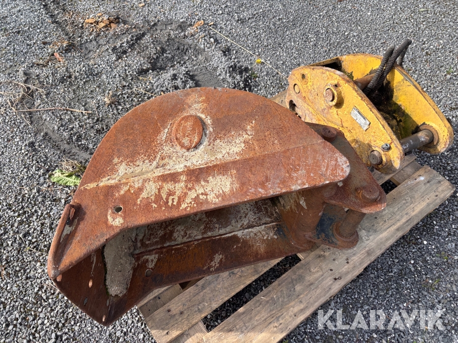 Skopa med snabbfäste Strickland