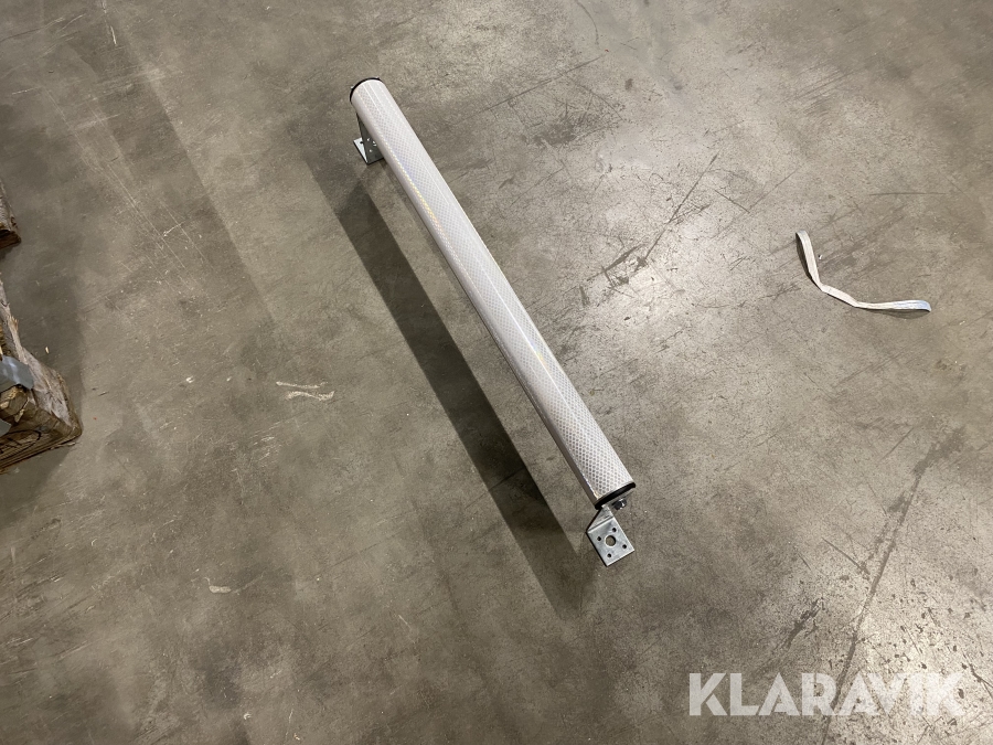 Skruvbara reflexstolpar 24st