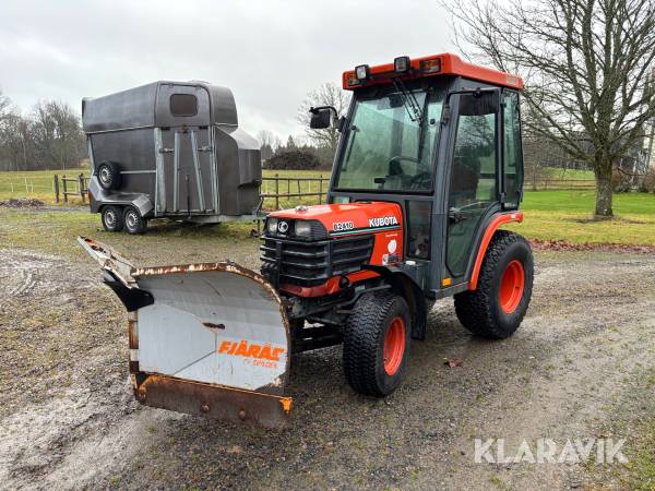 Traktor Kubota B2410 HST