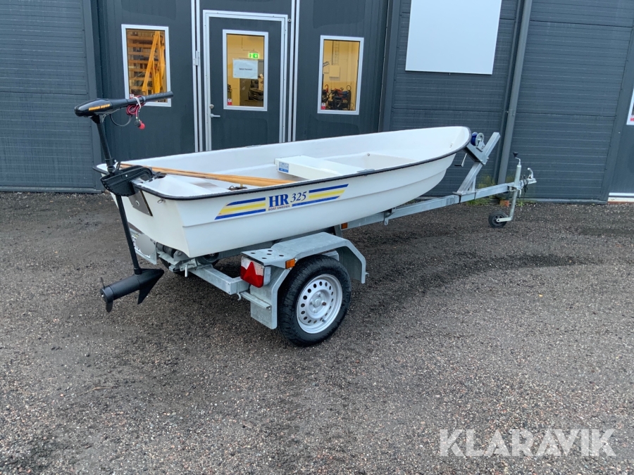 Båt Hr 325 med elmotor och båtkärra