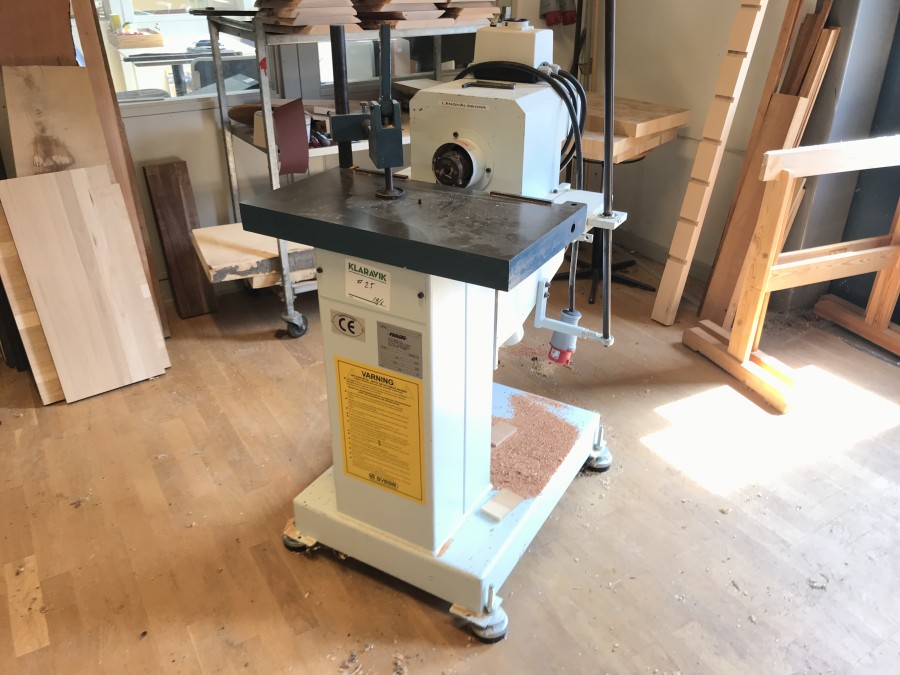 Långhålsborrmaskin