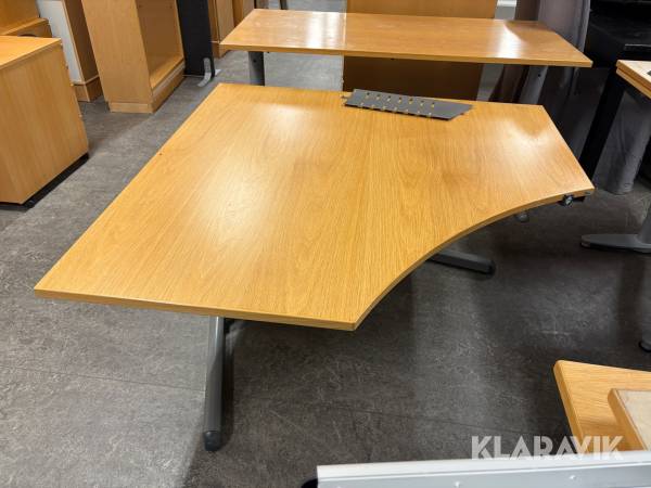 Hörnskrivbord Kinnarps E-Bord höj och sänkbart