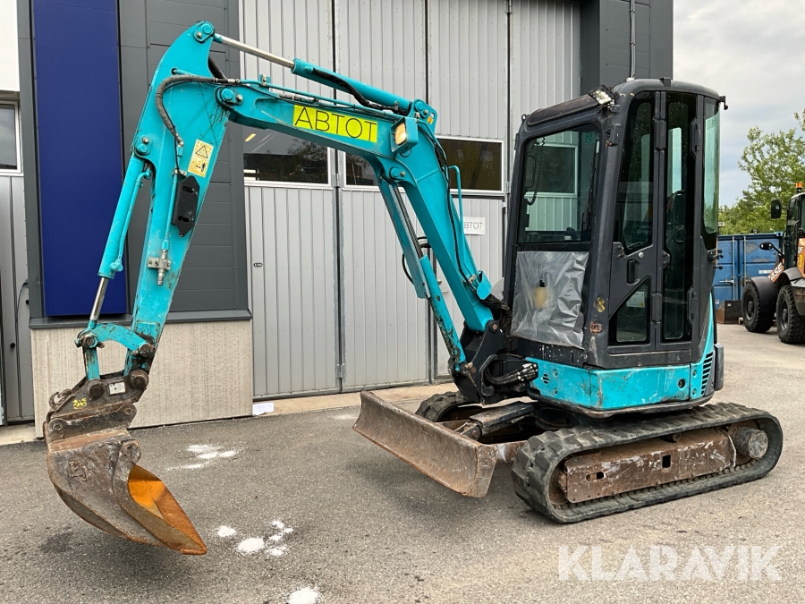 Grävmaskin Airman AX27U-4