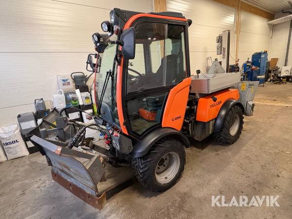 Redskapsbärare Holder C 250 med vikplog & sandspridare