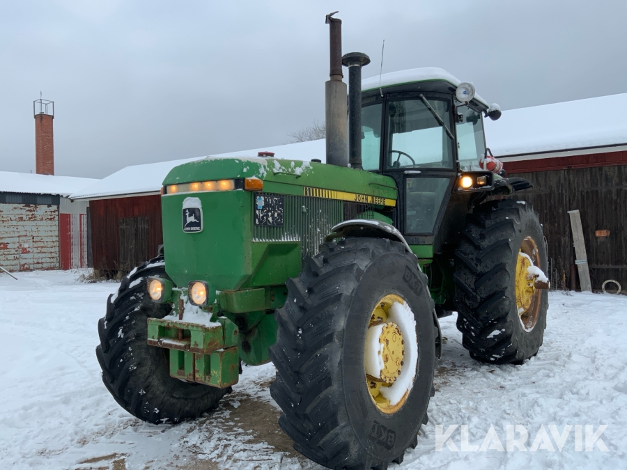 Traktor John Deere 4650 MFVD