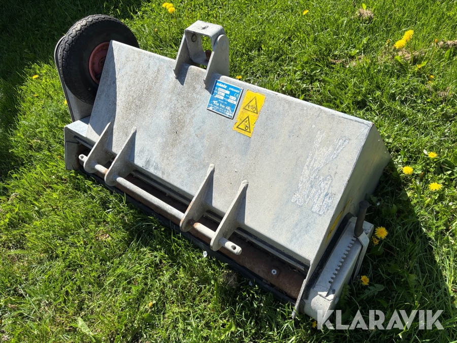 Sandspridare Fjärås 250/1100 med 3-punktsfäste