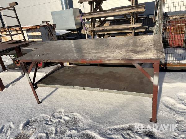 Svetsbord ca 2,41 x 1 x 0,86 m