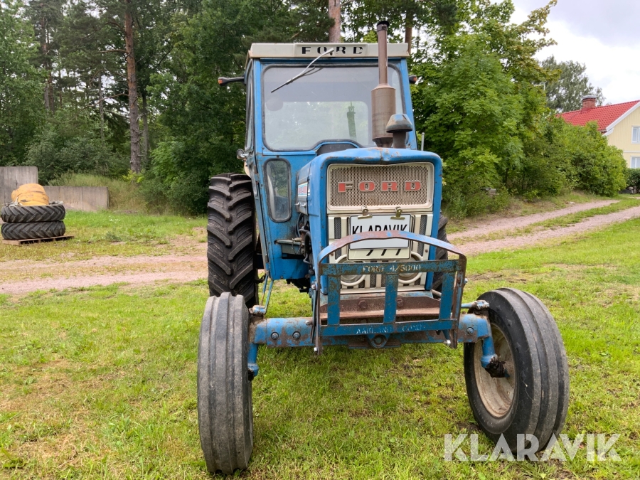 Traktor Ford 4000, Töreboda, Klaravik auktioner