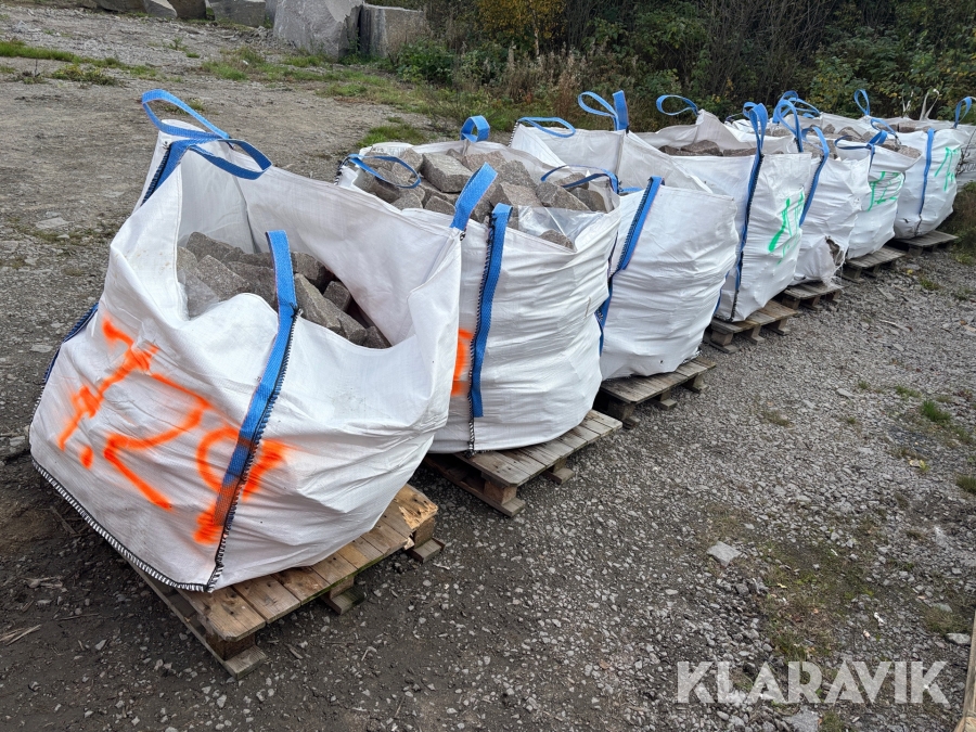 Storgatsten Röd Bohus 20x14x7cm - Totalt cirka 50m2