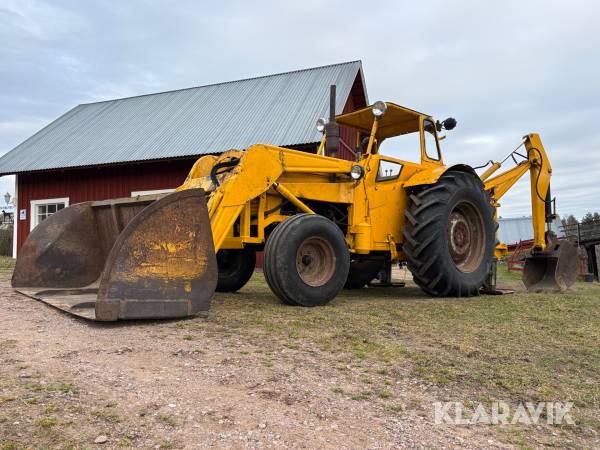 Traktor Massey Ferguson 702